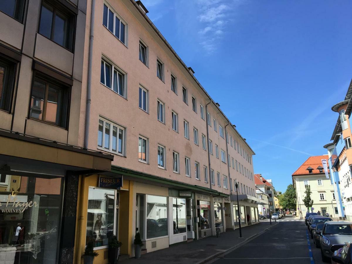 Die Stadtoase Klagenfurt am Woerthersee Bagian luar foto